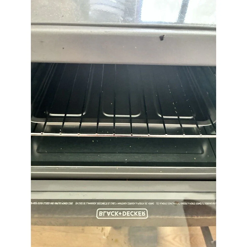 BLACK+DECKER TO1700SG 4 Slice Toaster Oven Bake Broil Toast Tested Works